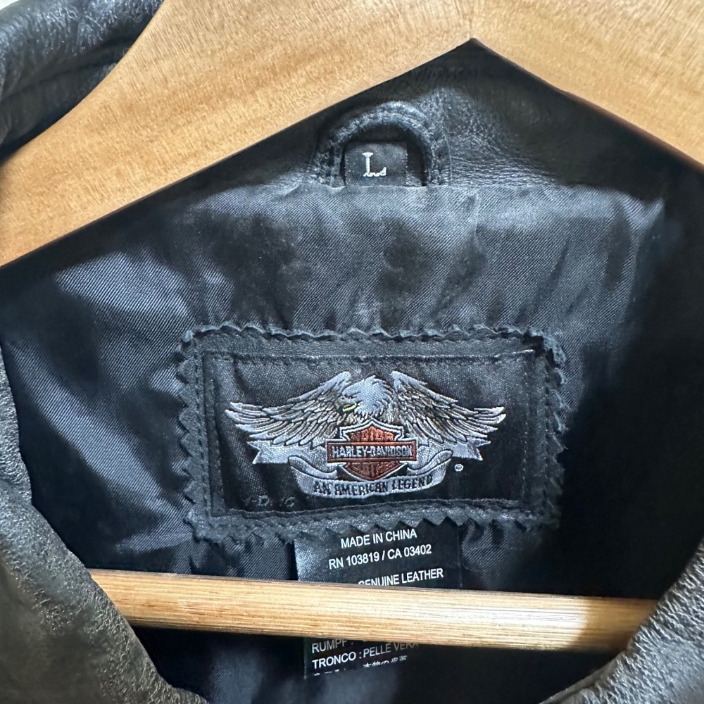 Harley-Davidson Leather Motorcycle Vest - Picture 3 of 5